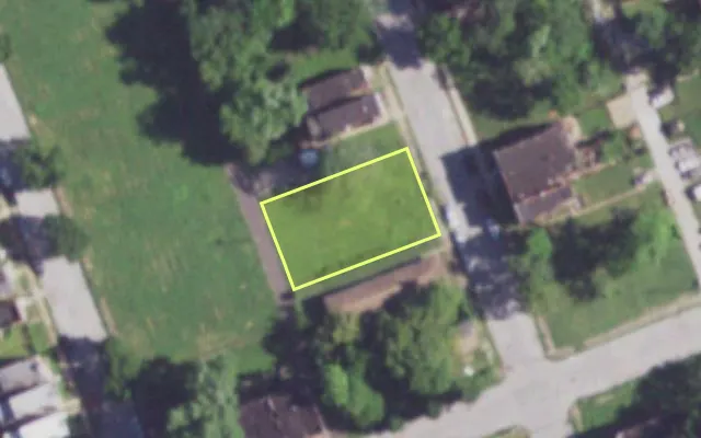 Aerial view of 3917 VEST AV — vacant lot, St. Louis with approximate parcel outline
