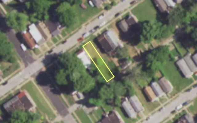 Aerial view of 5412 GENEVIEVE AV — vacant lot, St. Louis with approximate parcel outline