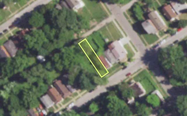 Aerial view of 5069 BEACON AV — vacant lot, St. Louis with approximate parcel outline