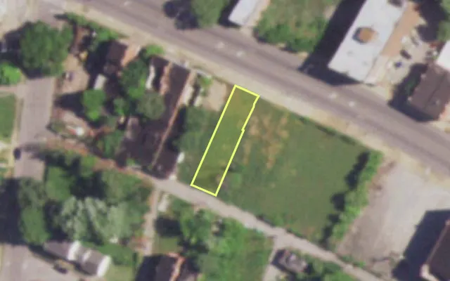 Aerial view of 4742 DR MARTIN LUTHER KING DR — vacant lot, St. Louis with approximate parcel outline