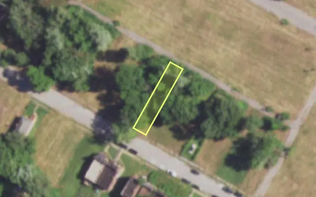 Aerial view of 4539 COTTAGE AV — vacant lot, St. Louis with approximate parcel outline