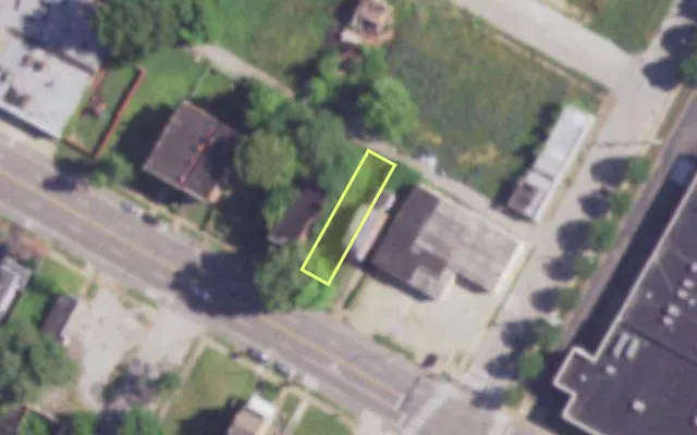 Aerial view of 3715 PAGE BLVD — vacant lot, St. Louis with approximate parcel outline