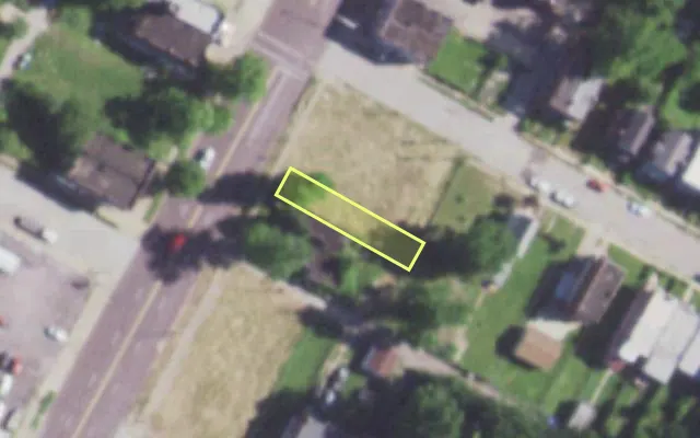 Aerial view of 1720 UNION BLVD — vacant lot, St. Louis with approximate parcel outline