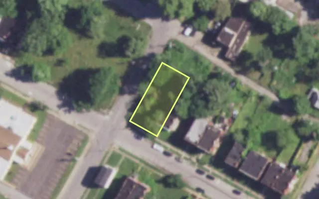 Aerial view of 4281 LABADIE AV — vacant lot, St. Louis with approximate parcel outline