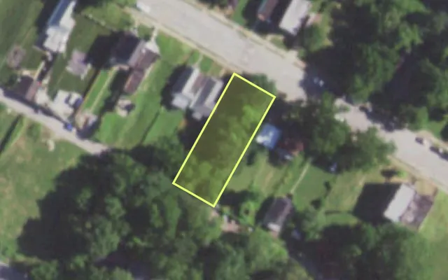 Aerial view of 5722 WABADA AV — vacant lot, St. Louis with approximate parcel outline