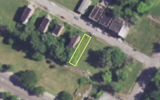 Aerial view of 4022 ALDINE AV — vacant lot, St. Louis with approximate parcel outline