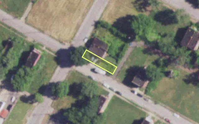 Aerial view of 1700 N SARAH ST — vacant lot, St. Louis with approximate parcel outline