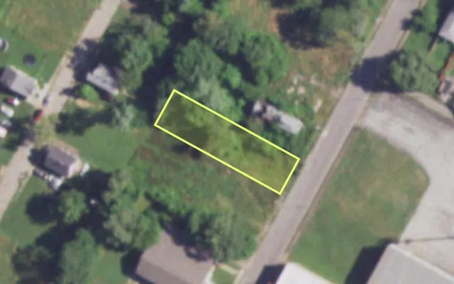 Aerial view of 3119 LAMBDIN AV — vacant lot, St. Louis with approximate parcel outline