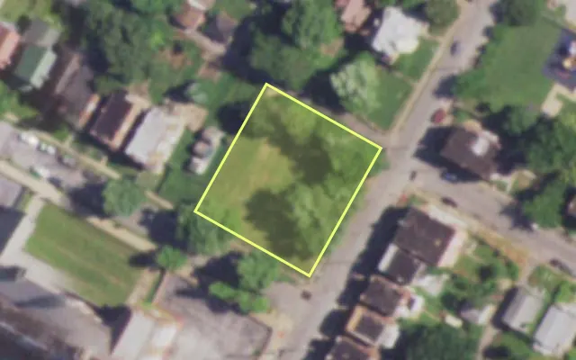 Aerial view of 4901 COTE BRILLIANTE AV — vacant lot, St. Louis with approximate parcel outline