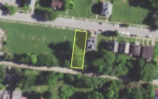 Aerial view of 5722 VERNON AV — vacant lot, St. Louis with approximate parcel outline