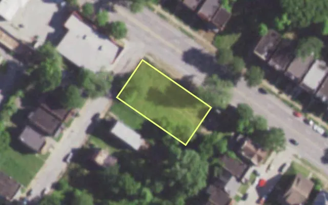 Aerial view of 5950 PAGE BLVD — vacant lot, St. Louis with approximate parcel outline