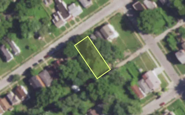 Aerial view of 5062 GENEVIEVE AV — vacant lot, St. Louis with approximate parcel outline